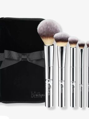 it cosmetics Silver Handle Makeup Brush Set with Black Pouch